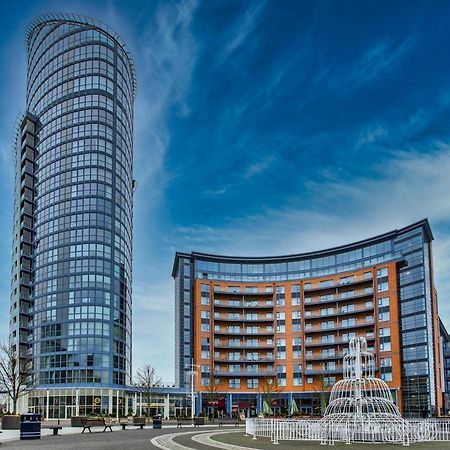 Gunwharf Quays Apartments Портсмут Екстер'єр фото
