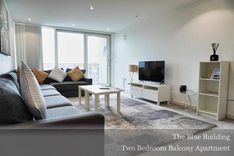 Gunwharf Quays Apartments Портсмут Екстер'єр фото