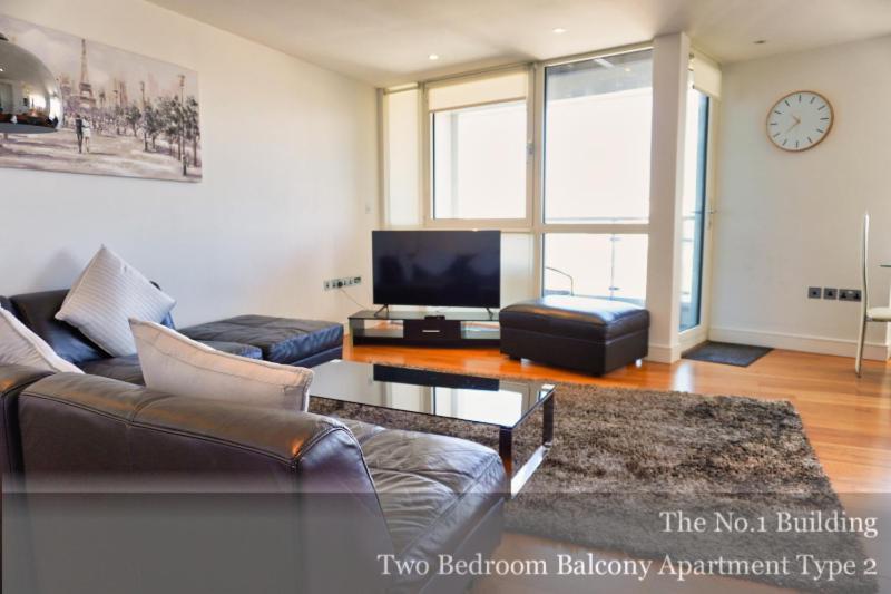 Gunwharf Quays Apartments Портсмут Екстер'єр фото