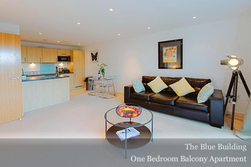 Gunwharf Quays Apartments Портсмут Екстер'єр фото