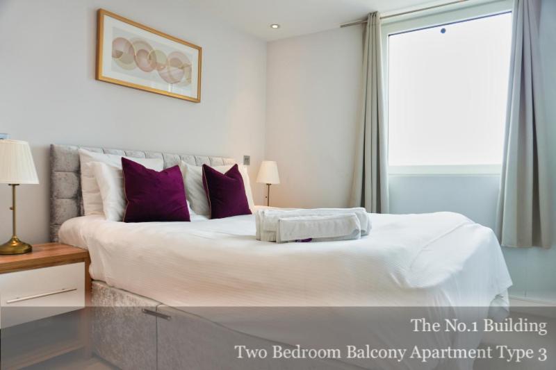 Gunwharf Quays Apartments Портсмут Екстер'єр фото